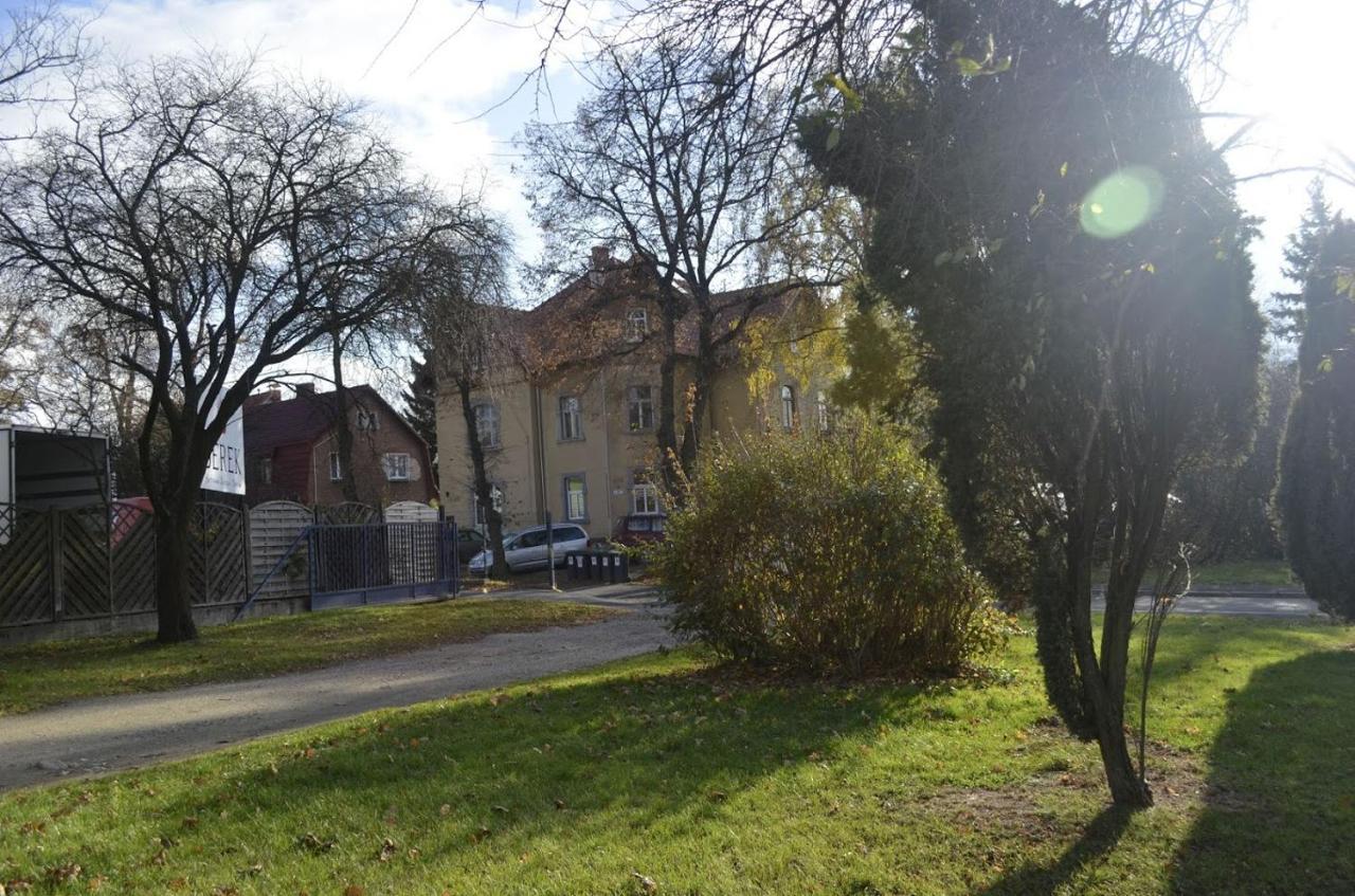 Dom Otwarty Appartement Jelenia Góra Buitenkant foto